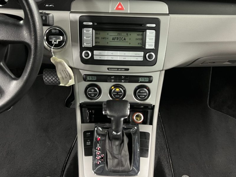 VOLKSWAGEN PASSAT 6 VI BERLINE 1.6 FSI 115 Cv BOITE AUTOMATIQUE ATTELAGE 48 100 Kms - GARANTIE 1 AN