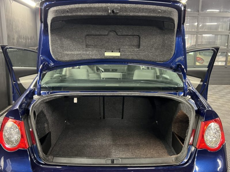 VOLKSWAGEN PASSAT 6 VI BERLINE 1.6 FSI 115 Cv BOITE AUTOMATIQUE ATTELAGE 48 100 Kms - GARANTIE 1 AN