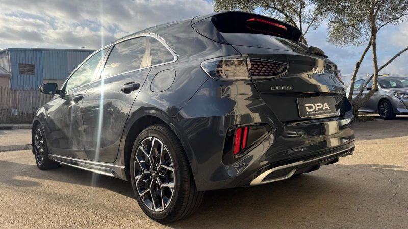KIA CEED 1.6 CRDI 136 MHEV PREMIUM  DCT 2024 GARANTIE 5 ANS 