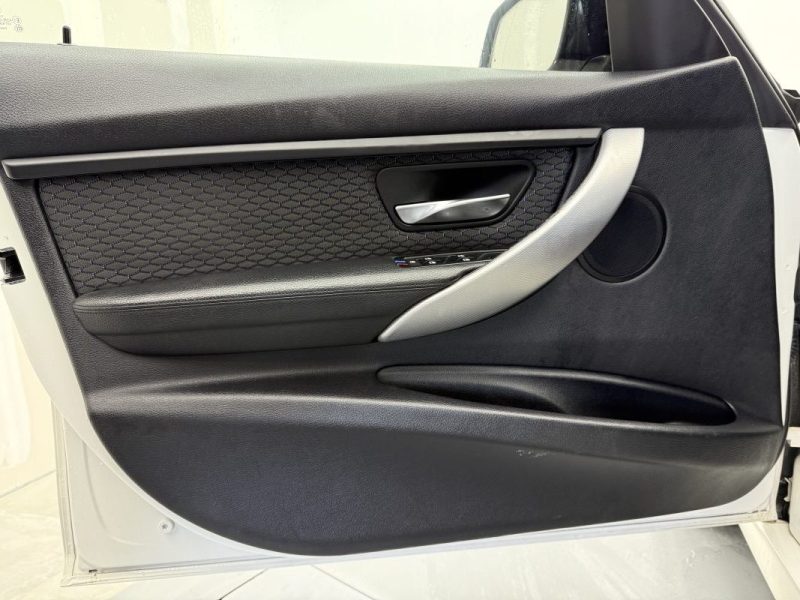 BMW F31 TOURING PACK M 318D 143CH GARANTIE 12 MOIS