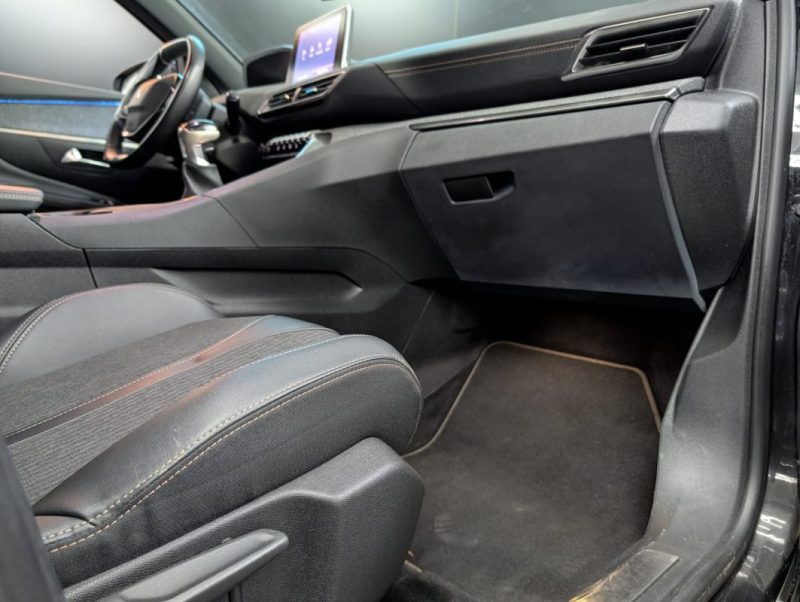PEUGEOT 3008 1.5 BLUEHDI 131 cv GT-LINE 