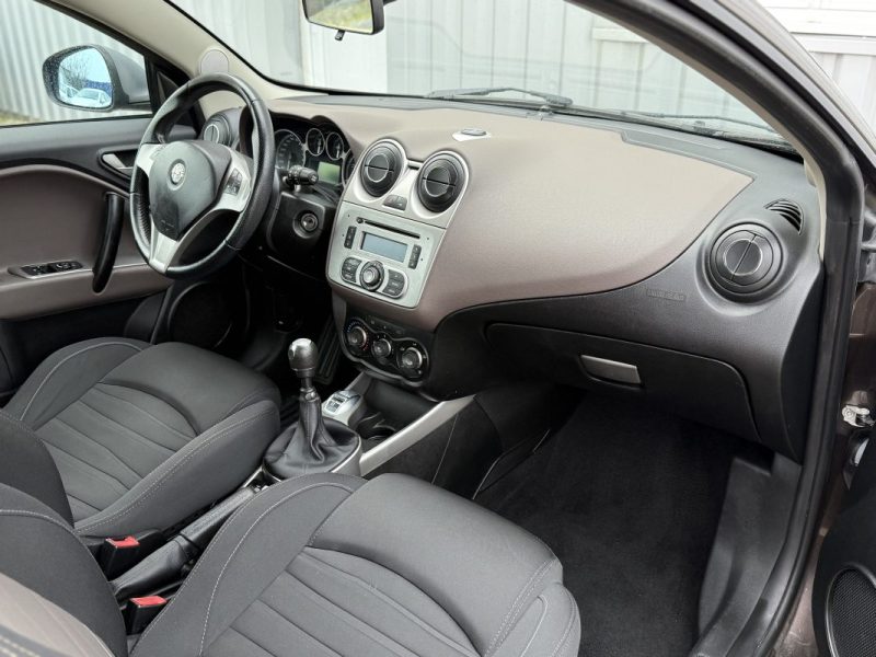ALFA ROMEO MITO 1.4 MPI MULTIAIR 105CH DISTINCTIVE STOP&START 2011 164 000KM