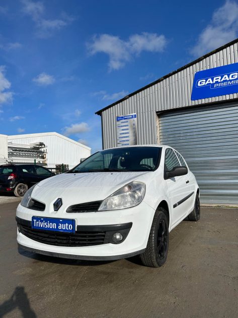 RENAULT CLIO 1.2 ESSENCE 75CH 2008