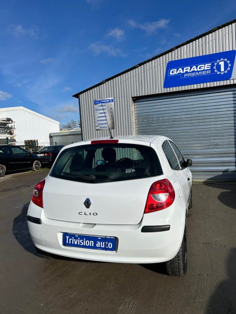 RENAULT CLIO 1.2 ESSENCE 75CH 2008