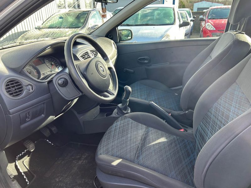 RENAULT CLIO 1.2 ESSENCE 75CH 2008