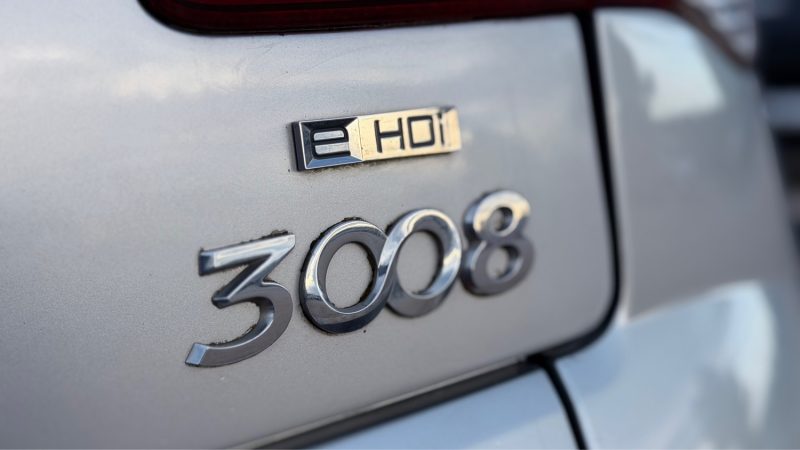 PEUGEOT 3008 1.6 E-HDI 115 CV  FELINE ETG6 2014