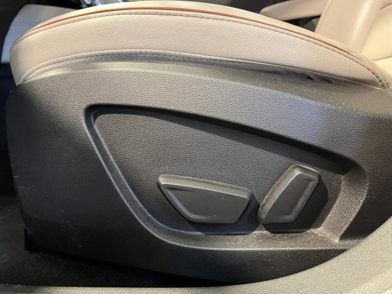 RENAULT CAPTUR II 1.3 TCE 130CH INITIALE EDC *** RÉVISION À JOUR BOUGIE CHANGER ***