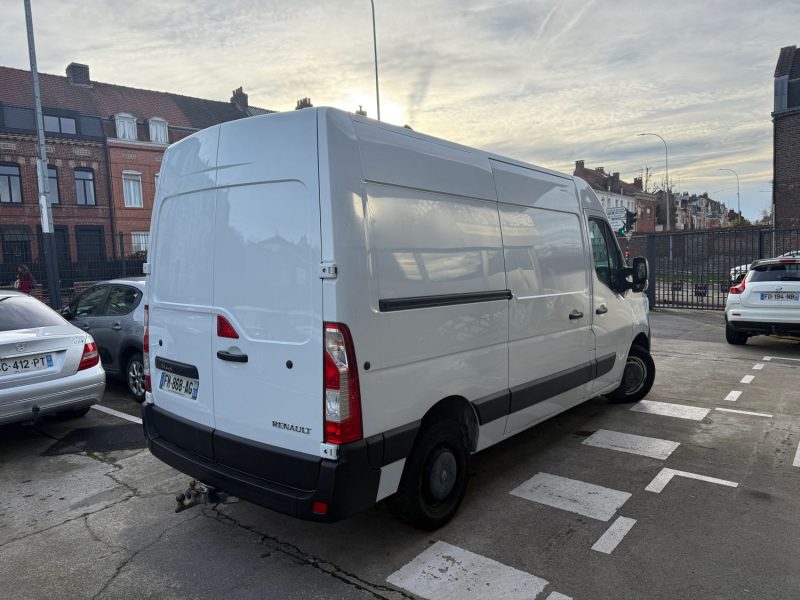 RENAULT MASTER III L2H2 2.3 DCI 135CH GRAND CONFORT - TVA - GARANTIe