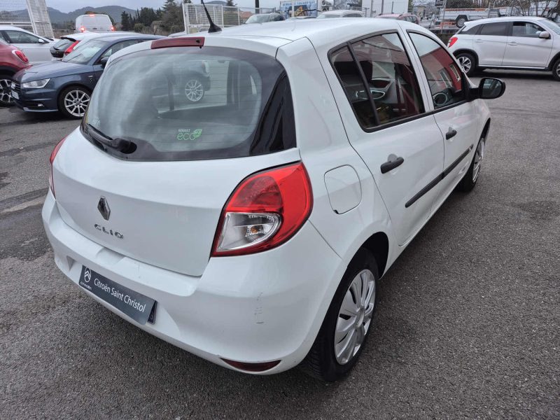 RENAULT CLIO III 1.2 16V 75 ECO2 AUTHENTIQUE 2011