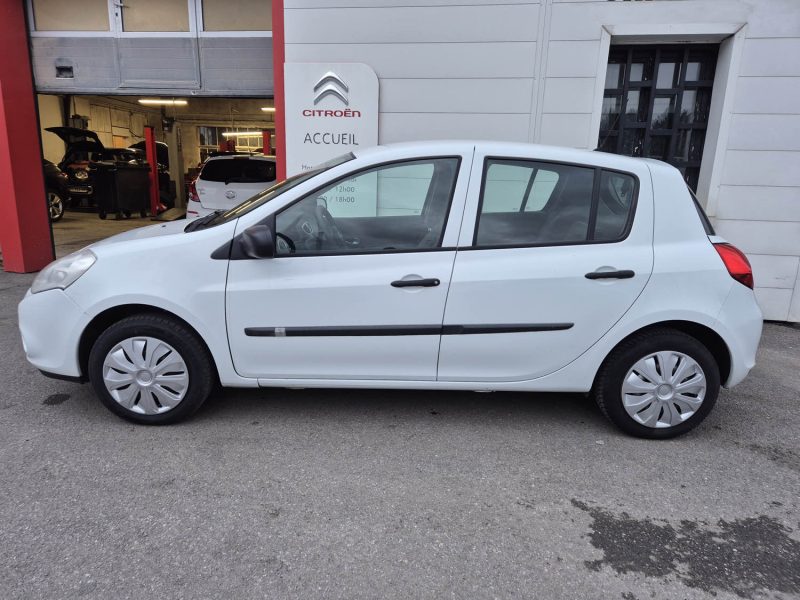 RENAULT CLIO III 1.2 16V 75 ECO2 AUTHENTIQUE 2011