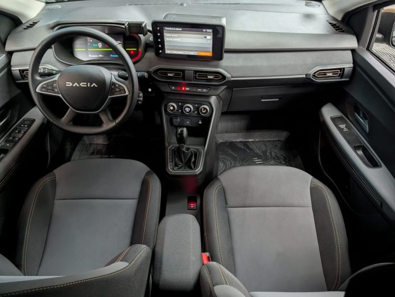 DACIA JOGGER 1.6 HYBRID 140 cv EXTREME 
