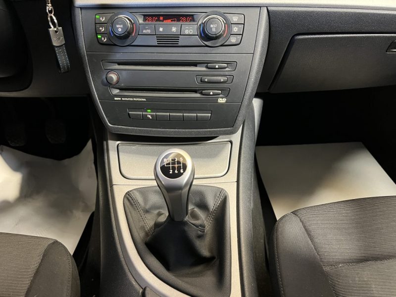 B.M.W. SERIE 1 116I BV6 - CONFORT - GPS - SUIVI FACTURES - 150400KM