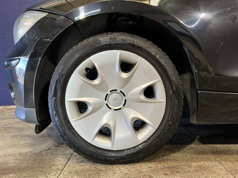B.M.W. SERIE 1 116I BV6 - CONFORT - GPS - SUIVI FACTURES - 150400KM