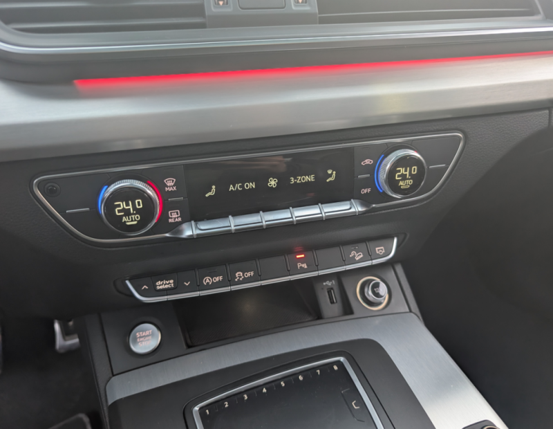 AUDI Q5 40 TDI 190CV QUATTRO S-LINE TOIT OUVRANT PANORAMIQUE VIRTUAL COCKPIT 