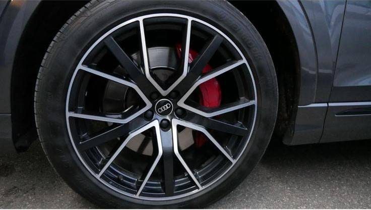 AUDI Q8 60 TFSI E COMPETITION 462 CV QUATTRO BVA  2021