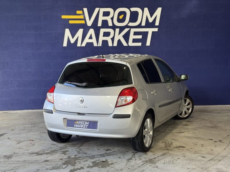 RENAULT CLIO 3 III 1.2L 100CH / CAR PLAY / ÉTAT PROPRE / FAIBLE KM / 83.000KM /  2008