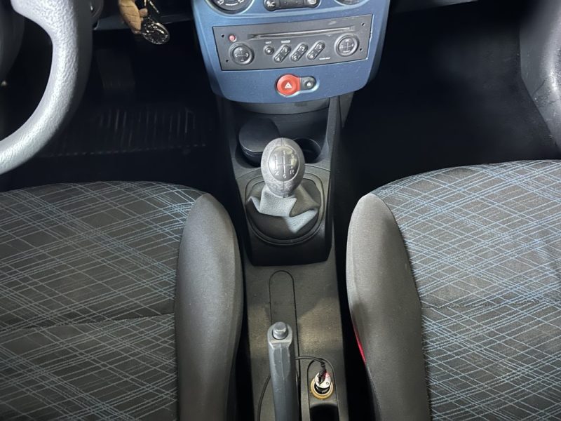 RENAULT CLIO 3 III 1.2L 100CH / CAR PLAY / ÉTAT PROPRE / FAIBLE KM / 83.000KM /  2008