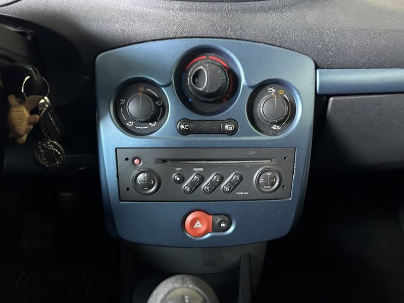 RENAULT CLIO 3 III 1.2L 100CH / CAR PLAY / ÉTAT PROPRE / FAIBLE KM / 83.000KM /  2008