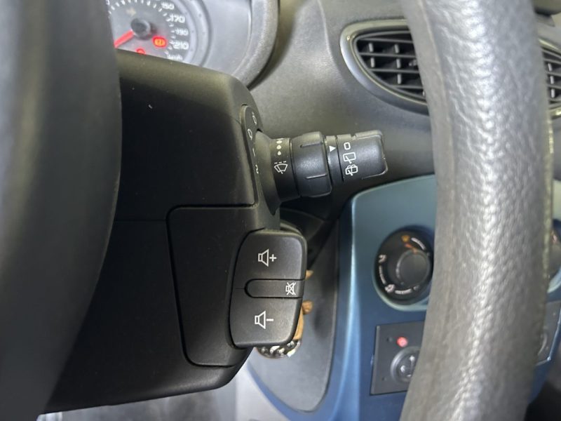 RENAULT CLIO 3 III 1.2L 100CH / CAR PLAY / ÉTAT PROPRE / FAIBLE KM / 83.000KM /  2008