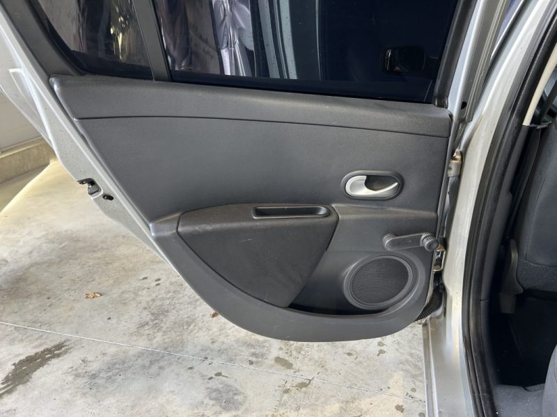 RENAULT CLIO 3 III 1.2L 100CH / CAR PLAY / ÉTAT PROPRE / FAIBLE KM / 83.000KM /  2008