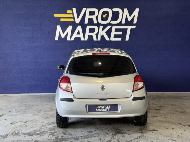 RENAULT CLIO 3 III 1.2L 100CH / CAR PLAY / ÉTAT PROPRE / FAIBLE KM / 83.000KM /  2008