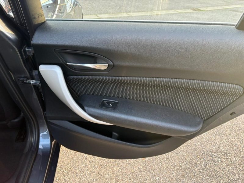 B.M.W. SERIE 1 116D 116CH EXECUTIVE 5P 2015