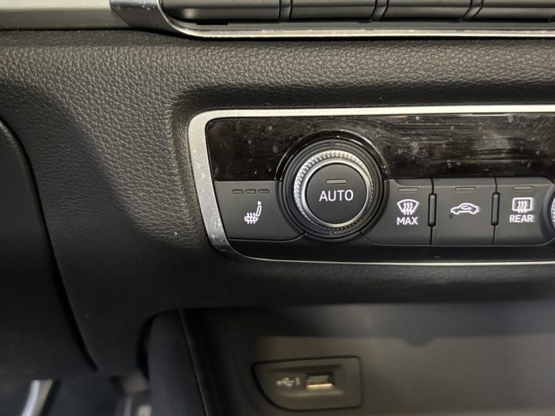 AUDI A3 CABRIOLET 1.5 TFSI 150 CV S-LINE / SLINE / CARPLAY / VIRTUAL COCKPIT / CAMERA DE RECUL 