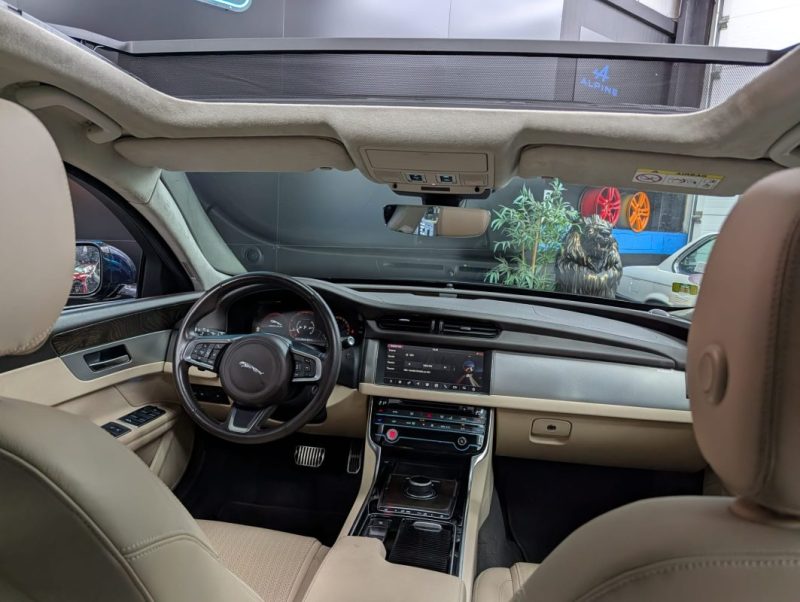 JAGUAR XF 2.0L 250ch PORTFOLIO  