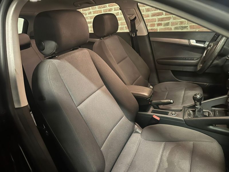 AUDI A3 8P 1.6 TDI AMBIANTE 105 CV 2010 1ere main