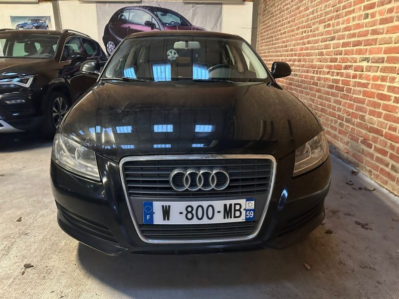 AUDI A3 8P 1.6 TDI AMBIANTE 105 CV 2010 1ere main
