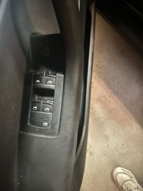 AUDI A3 8P 1.6 TDI AMBIANTE 105 CV 2010 1ere main