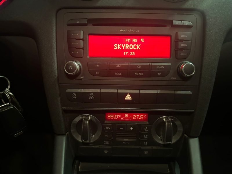 AUDI A3 8P 1.6 TDI AMBIANTE 105 CV 2010 1ere main