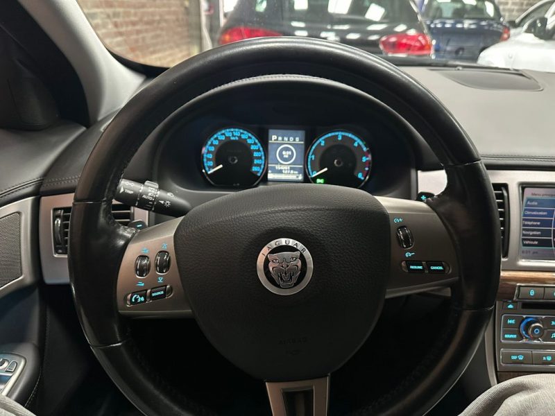 JAGUAR XF S 3.0 V6 PORTFOLIO 275 CV  