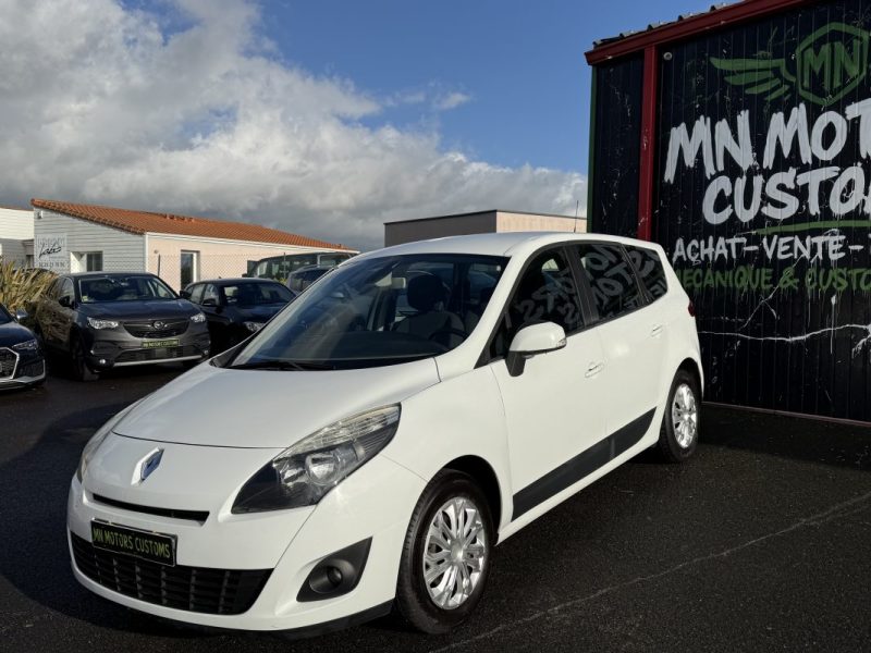 RENAULT SCENICIII 1.5 DCI 110CH FAP DYNAMIQUE EURO5 7 PLACES 2011
