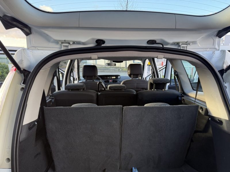RENAULT SCENICIII 1.5 DCI 110CH FAP DYNAMIQUE EURO5 7 PLACES 2011