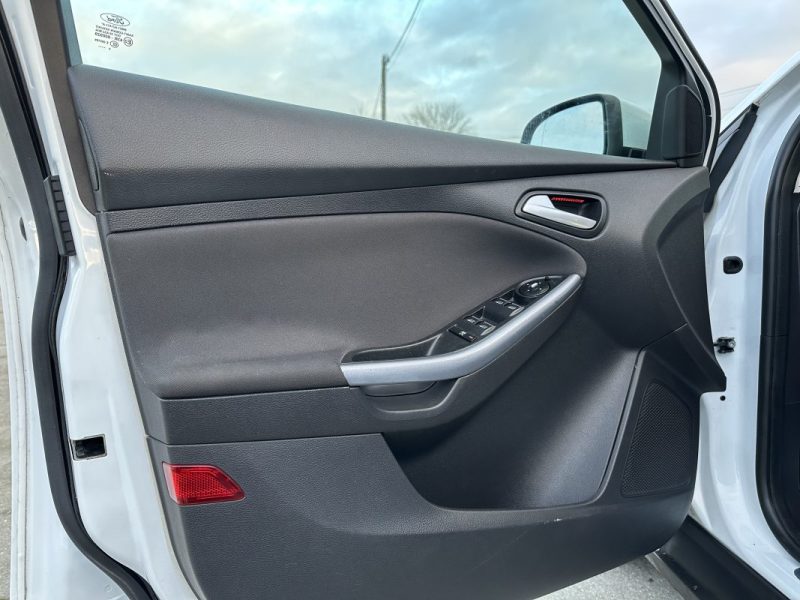 FORD FOCUS 1.6 TDCI 115 CH TITANIUM 