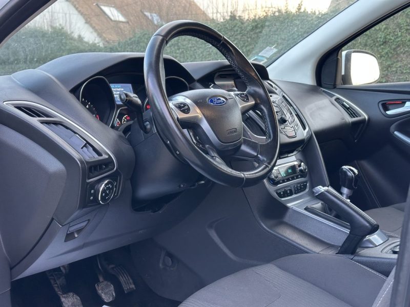 FORD FOCUS 1.6 TDCI 115 CH TITANIUM 