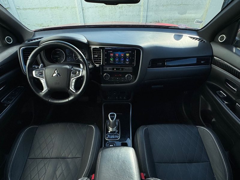 MITSUBISHI OUTLANDER III 2.4 HYBRID 4WD 224 CH TWIN MOTOR INSTYLE TOIT OUVRANT GARANTIE 12 MOIS 