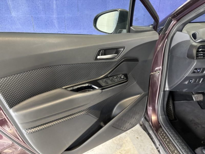 TOYOTA C-HR CHR HYBRIDES 2022 / CARPLAY / CAMERA DE RECUL / FEUX LED / REGULATEUR / ECRAN TACTILE