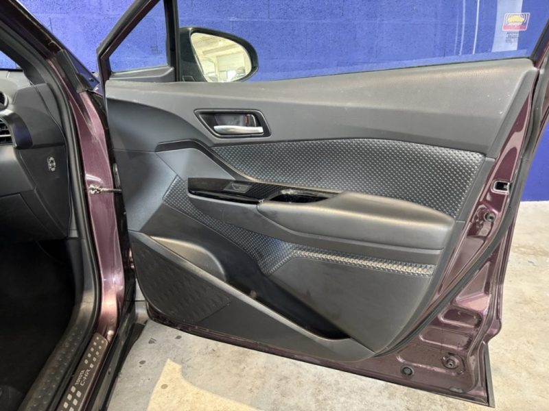 TOYOTA C-HR CHR HYBRIDES 2022 / CARPLAY / CAMERA DE RECUL / FEUX LED / REGULATEUR / ECRAN TACTILE