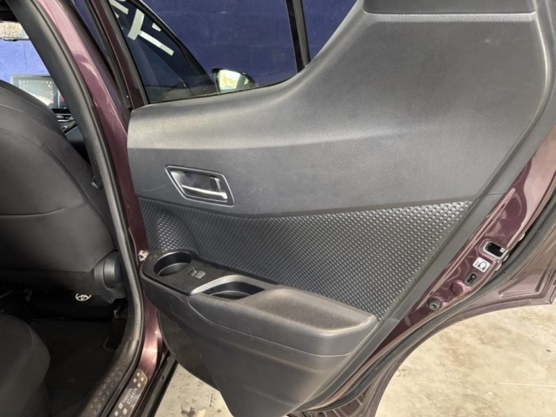 TOYOTA C-HR CHR HYBRIDES 2022 / CARPLAY / CAMERA DE RECUL / FEUX LED / REGULATEUR / ECRAN TACTILE