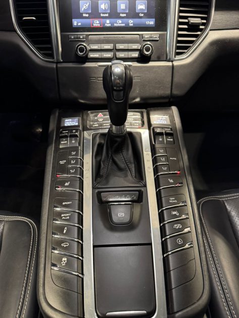 PORSCHE MACAN 3.0 V6 360CH GTS PDK 2016
