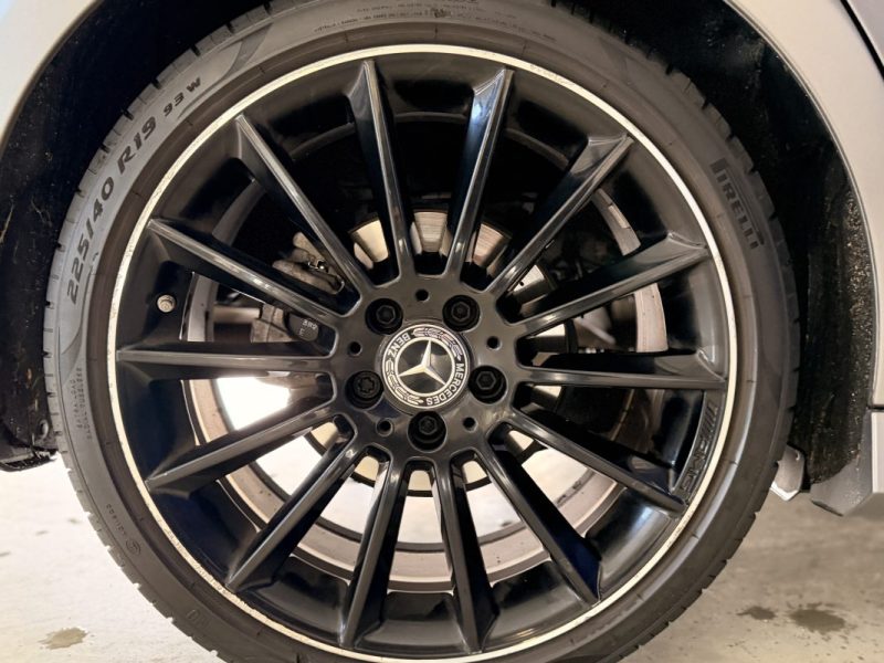 MERCEDES-BENZ CLASSE A 180d - AMG LINE - 1.5L CDI BlueTECH TURBO - 116 ch - BVA -2020 - Toit Ouvrant