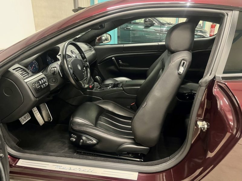 MASERATI GranTurismo Coupé 4.7 V8 S 440ch BVA ( Boîte ZF) 