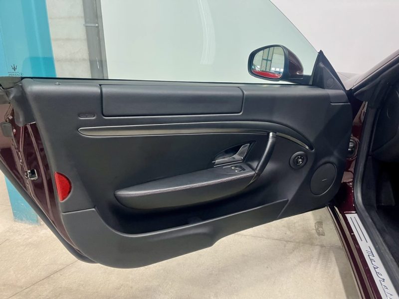 MASERATI GranTurismo Coupé 4.7 V8 S 440ch BVA ( Boîte ZF) 