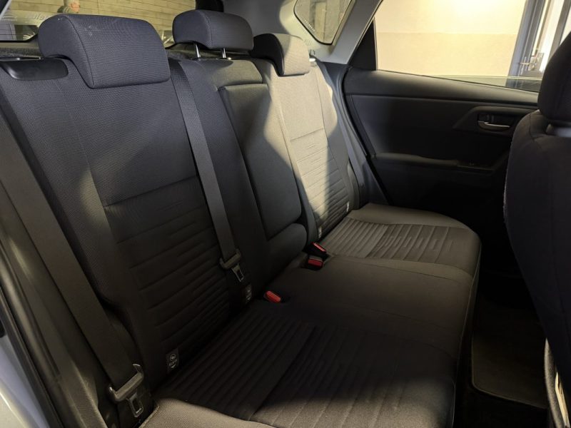 TOYOTA AURIS TENDANCE PHASE 2 1.2 116cv - ATTELAGE - CAMERA DE RECUL - CUIR ALCANTARA - 73 000 klm  