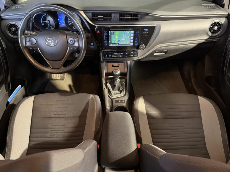TOYOTA AURIS TENDANCE PHASE 2 1.2 116cv - ATTELAGE - CAMERA DE RECUL - CUIR ALCANTARA - 73 000 klm  