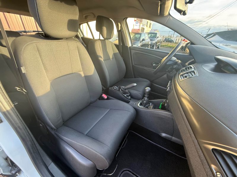 RENAULT MEGANE 3 PHASE  1.2I - 16V TCE TURBO 115CV 2013