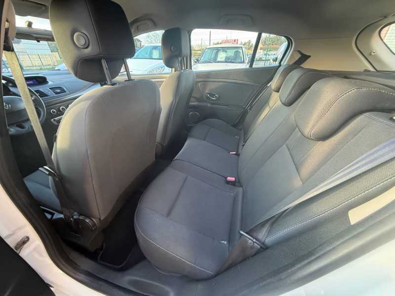 RENAULT MEGANE 3 PHASE  1.2I - 16V TCE TURBO 115CV 2013