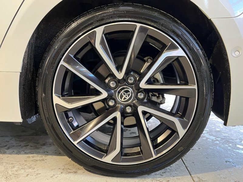 TOYOTA COROLLA 184H COLLECTION MY20 8CV *** TOIT OUVRANT / SIÈGE CHAUFFANT / SYSTÈME AUDIO JBL ***